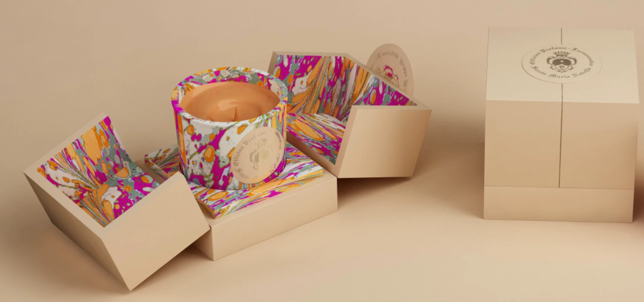 Render di una candela in una scatola marmorizzata rosa e arancione che si apre come petali, accanto a una scatola crema chiusa – Fragranze per la casa Santa Maria Novella, 2021 – graphic design, proposta
