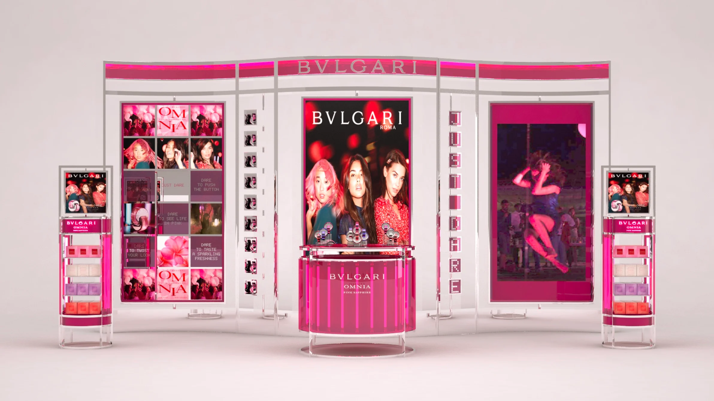 Render della parete espositiva rosa Bvlgari Omnia con poster, un bancone centrale e due espositori laterali – Bvlgari Omnia Pink Sapphire, 2018 – retail design